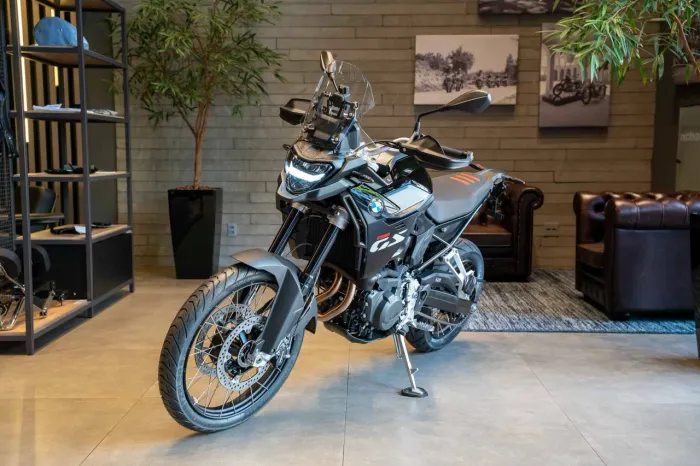 BMW F 900 GS PLUS