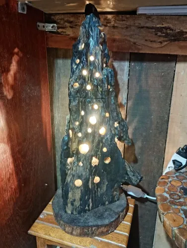 Lustres de toco de madeira feito a mão