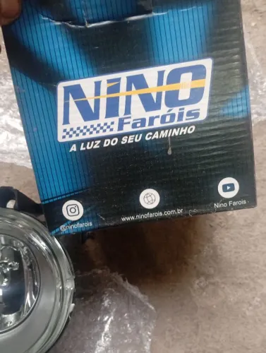 FAROL AUXILIAR MILHA SCANIA LADO ESQUERDO