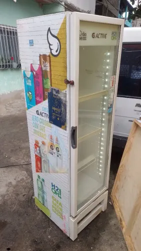 Freezer vertical 127v
