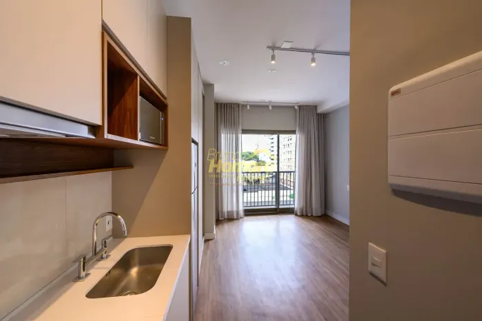 Studios de 25m² para locação, semi mobiliado, em Prédio Moderno e Completo no bairro de Hi