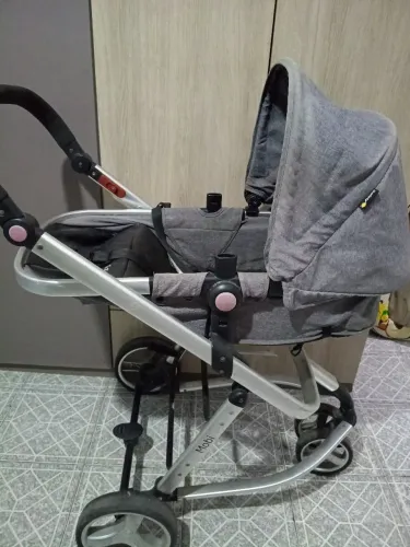 Carrinho de bebê mobi