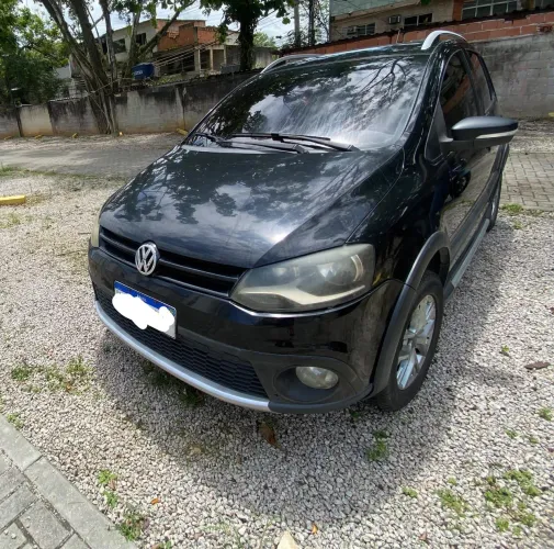 Volkswagen Crossfox 1.6 MI Total Flex 8V 5P 2013