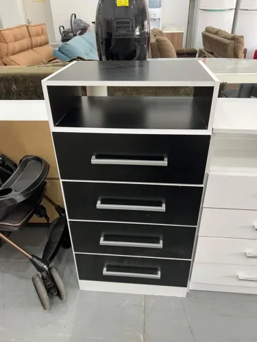 CÔMODA 4 GAVETAS