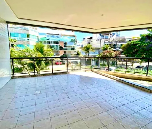 Apartamento 3 Quartos para Alugar no Recreio dos Bandeirantes - 110m²