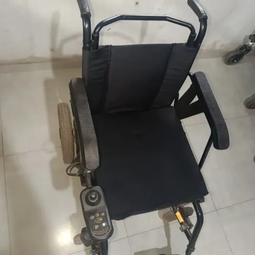 Cadeira de rodas motorizada 2.500