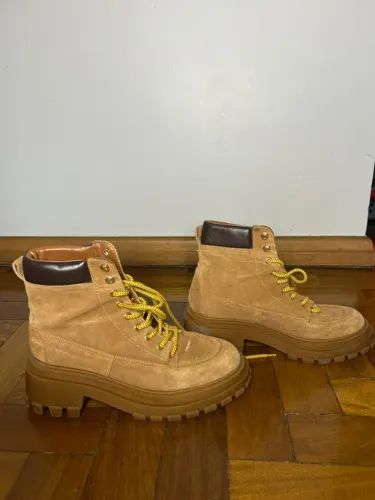 Bota Schutz feminina