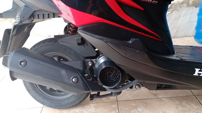 Troco no carro pago 1 mil por mese