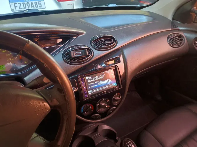 Ford Focus 1.6 S/se/se Plus Flex 8v/16v 5P 2005