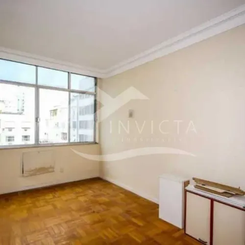 Apartamento de 3 Quartos em Copacabana com 113 m² e Andar Alto