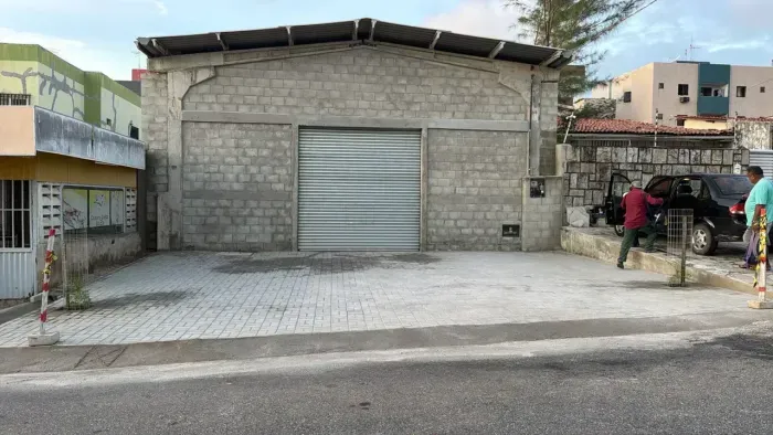 Galpão nos Bancários - 10mil/mês