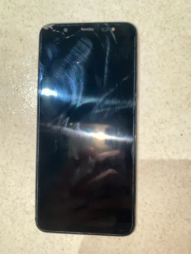 Vendo celular galaxy J8 samsung