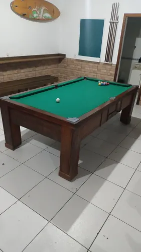 Mesa de bilhar em angelim