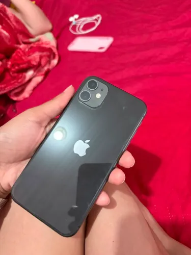 iPhone 11 - 128gb