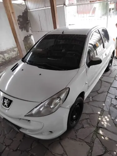 Peugeot 207 XR 1.4 Flex 8V 3P 2012
