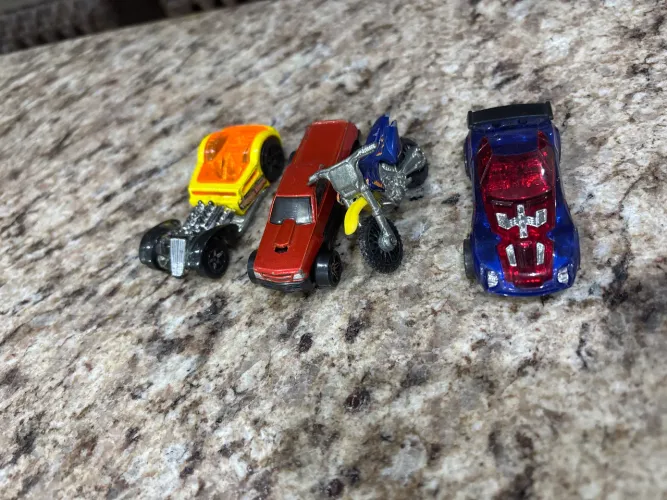 Carrinhos hot wheels