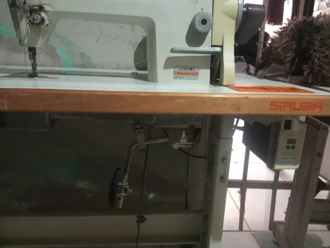 Máquina de costura