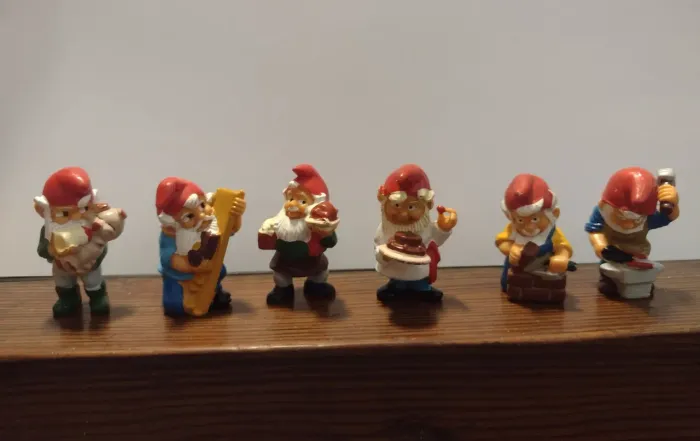Miniaturas Kinder Ovo gnomos