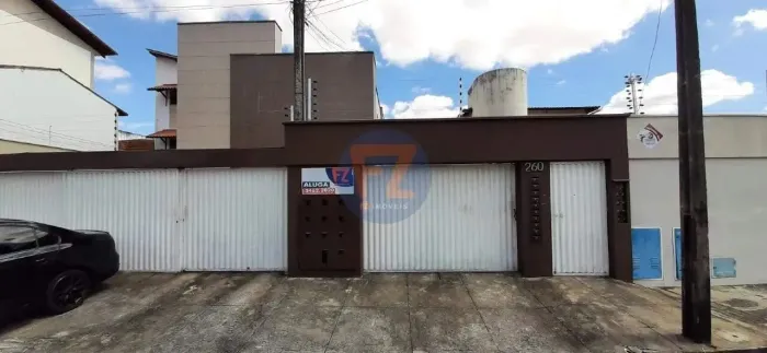 Locação de Apartamentos / Padrão na cidade de Fortaleza