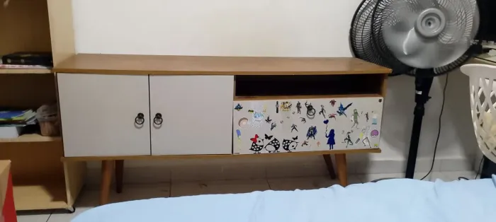 Rack retrô, para sala ou quarto