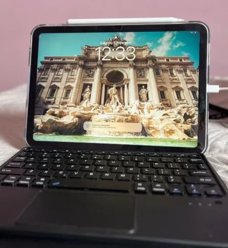 Vendo iPad 10ª geração - 64 GB 