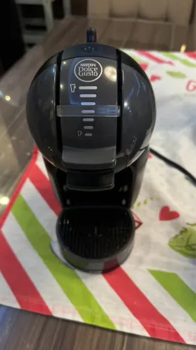 Cafeteira Nescafe Dolce Gusto - cápsula - Mini me automática -