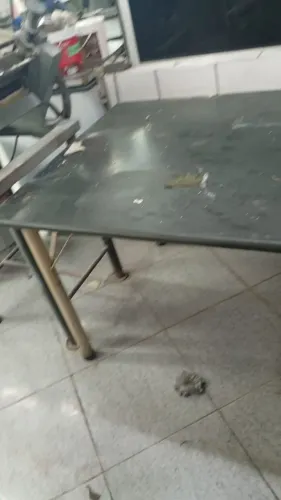 Mesa de ardósia ideal para produção de padaria