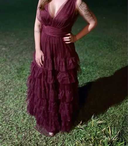 Vestido de festa Marsala
