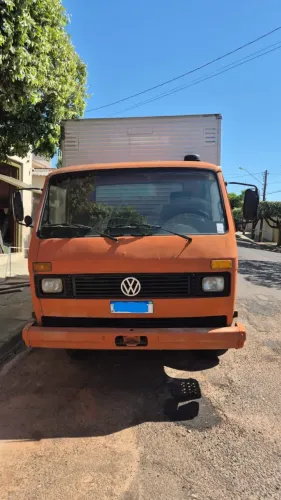 Caminhão Volks 7-90 1988
