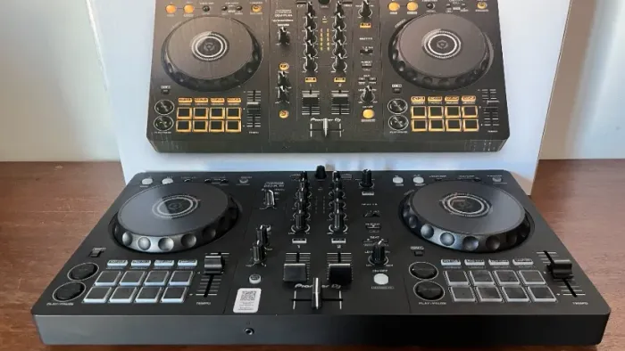 Controladora Pioneer DJ DDJ-FLX4