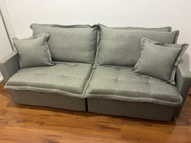 Sofá cama novíssimo 
