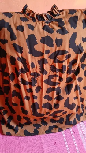 Vende se blusa estampa leopardo G