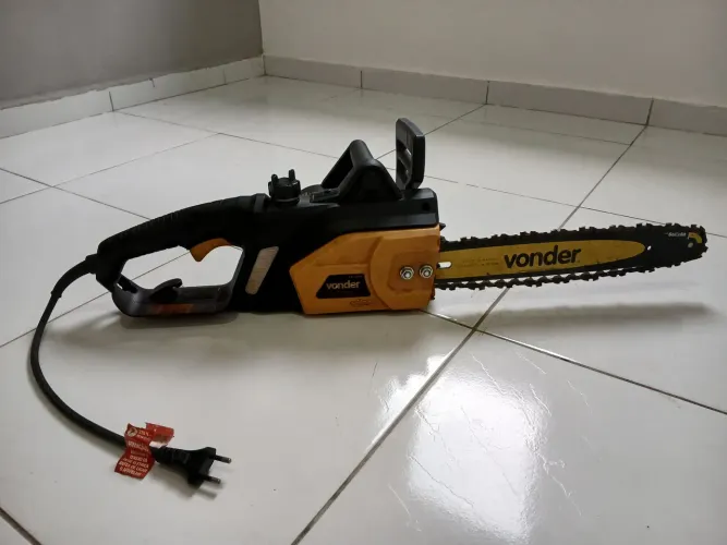 Eletroserra Vonder EV1600