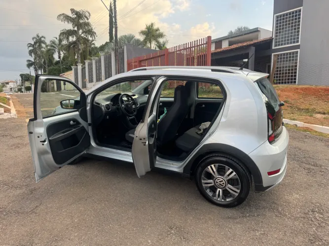 Volkswagen Up! Cross 1.0 TSI Total Flex 12V 5P 2018