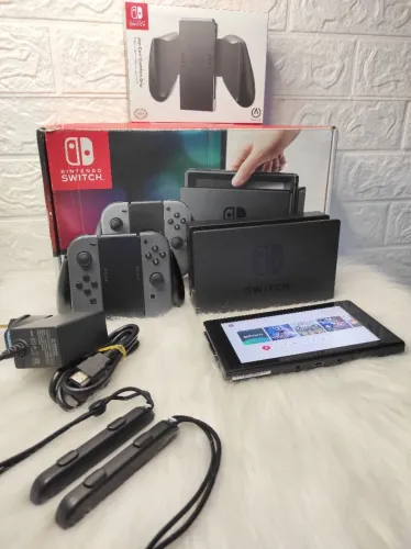 Nintendo Switch V1 - Semi Novo - 128gb - Serial Verde - Desbloqueado