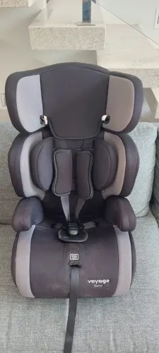 Caderinha de carro infantil