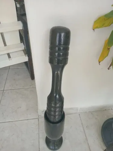 Pilão Antigo em madeira.  