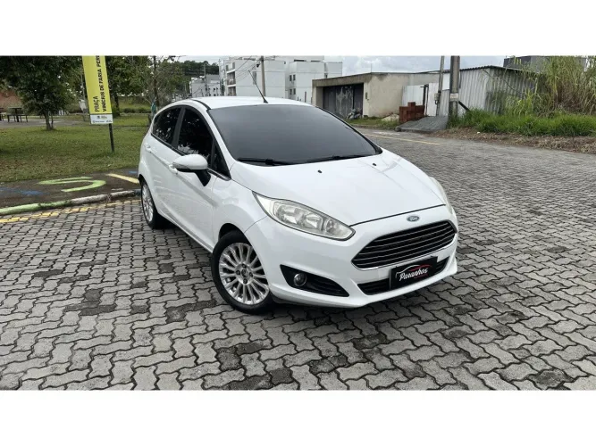 Ford Fiesta Titanium 1.6 Powershift Aut. 2014