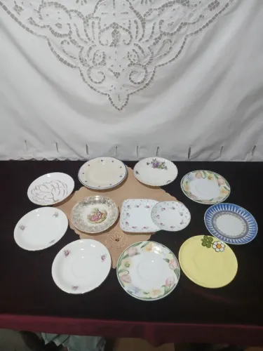 Antigos Pires De Cha Porcelana De Coleção