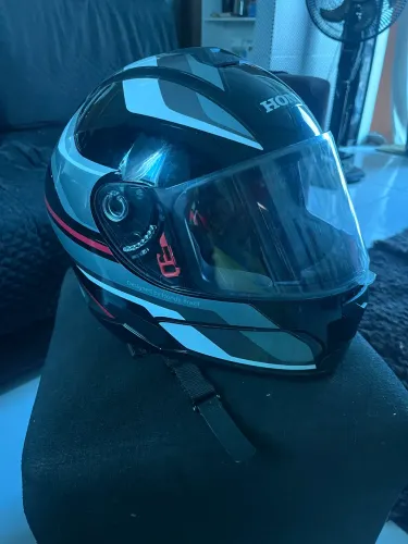 Capacete