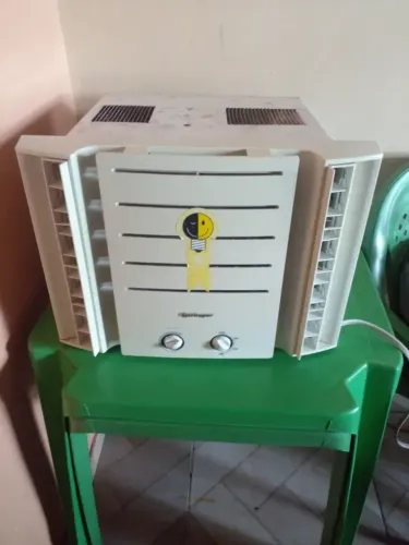 AR CONDICIONADO JANELA 10.000 BTUS