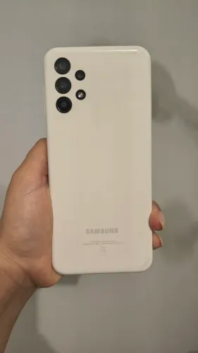 Samsung Galaxy A13 Branco - Perfeito Estado (Já Formatado, Sem Defeitos)