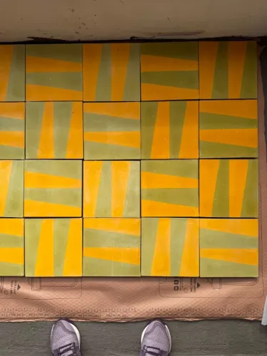 azulejo hidráulico Zebra verde e amarelo 20x20cm Studio Latitude
