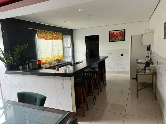 CASA TERREA AMPLA C/PISCINA e GOURMET/CONFORTO - 190M²-3 Quartos Sd 2 Suítes-Osmar Cabral-