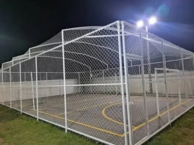 Rede esportiva para fechamento de quadra poliesportiva