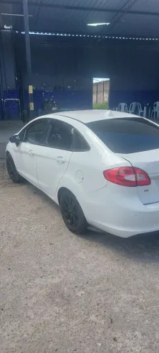 Ford Fiesta Sedan SE 1.6 16V Flex 4P 2011