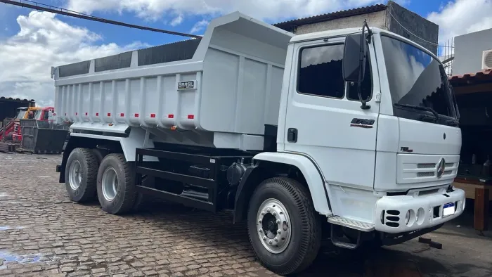 MB 2726 6x4 CAÇAMBA ZERADA