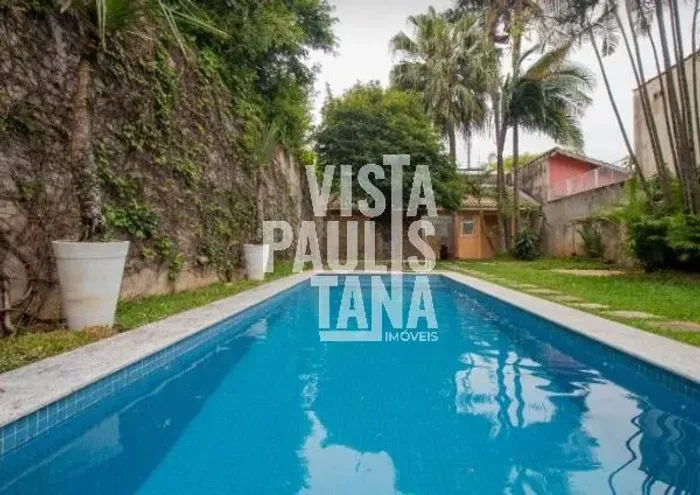 Casa à venda e locação com 370 m², 4 suítes e piscina Campo Belo - São Paulo SP