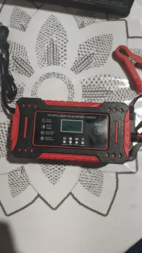 CARREGADOR DE BATERIA  AUTOMOTIVO MOTO E CARRO 