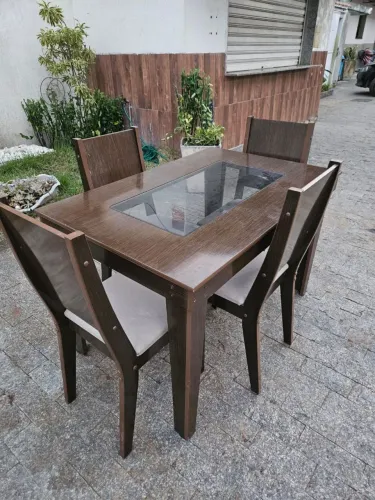 Mesa de 4 lugares